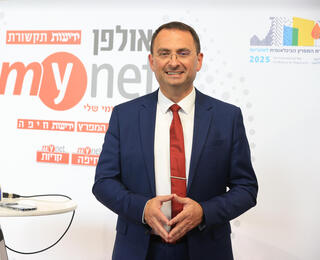 רומן פרס ועידת המפרץ 2025