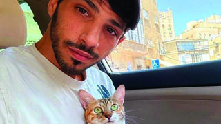  בן יעקב. "הם תלויים בנו"