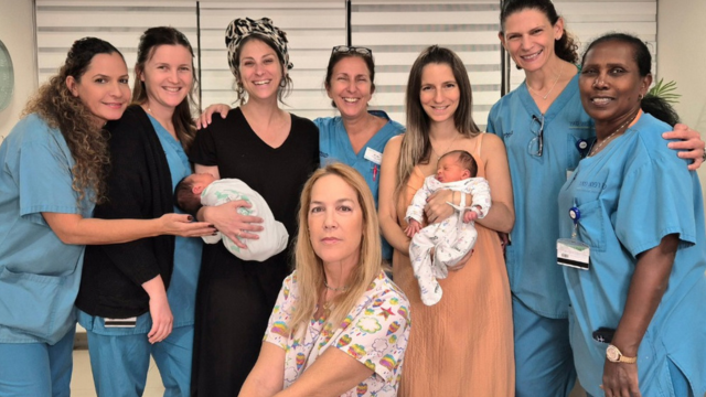 עדי גולן ורעות דהרי וצוות המחלקה