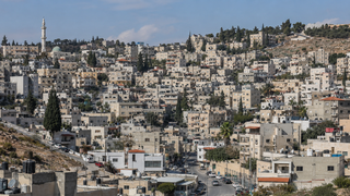 עיסאוויה. מצלמות משטרה בגובה 15 מטר