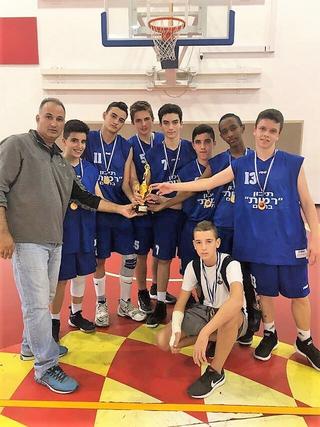 "אלופים ברמות" | צילום: מאיר לויה