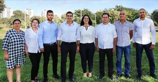 יוני שטבון ונבחרת "אחריי" | צילום: יח"צ