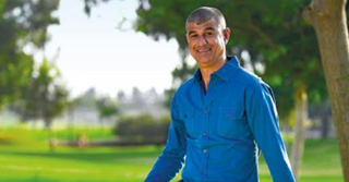 עופר לוי. "אנשים רואים את חוסר הניסיון כחיסרון, אני רואה אותו כאתגר" | צילום: יאיר שגיא