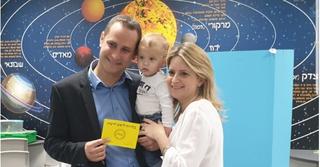משפחת קינסטליך בהרכב מלא ביום הבחירות | צילום: יח"צ קמפיין
