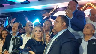 ליאון נואם מול תומכיו. צילום: אסף שקד מנהל קמפיין דיגיטל משה ליאון