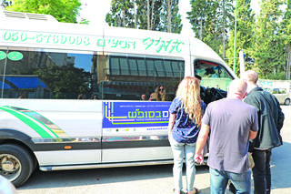 מיזם  התחבורה הציבורית שיצא לדרך בשבת האחרונה בתל אביב | צילום:  דנה קופל