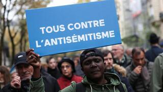 Masiva protesta contra el antisemitismo en Francia.