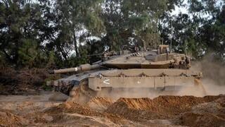 Vehiculo blindado de las FDI operando en la Ruta de Morag, en Gaza. 