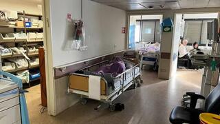 En la periferia, hay menos camas de hospital disponibles. 