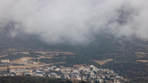 أجواء صافية إلى غائمة جزئيًا