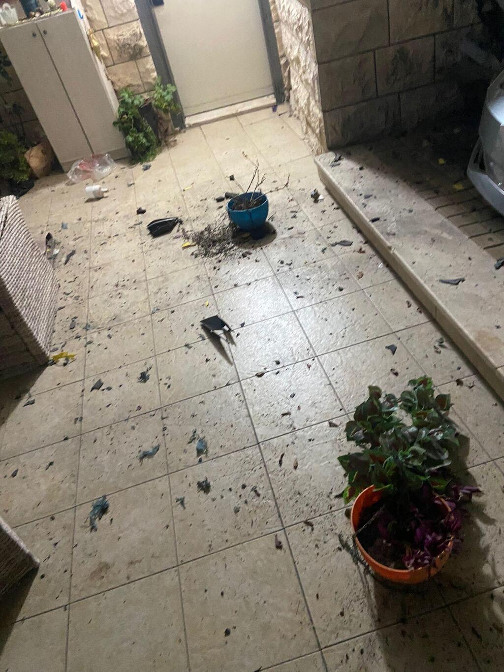 القاء قنبلة على بيت رئيس قسم في بلدية ام الفحم