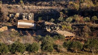 قوات الجيش الإسرائيلي في الجانب السوري من الحدود مع اسرائيل