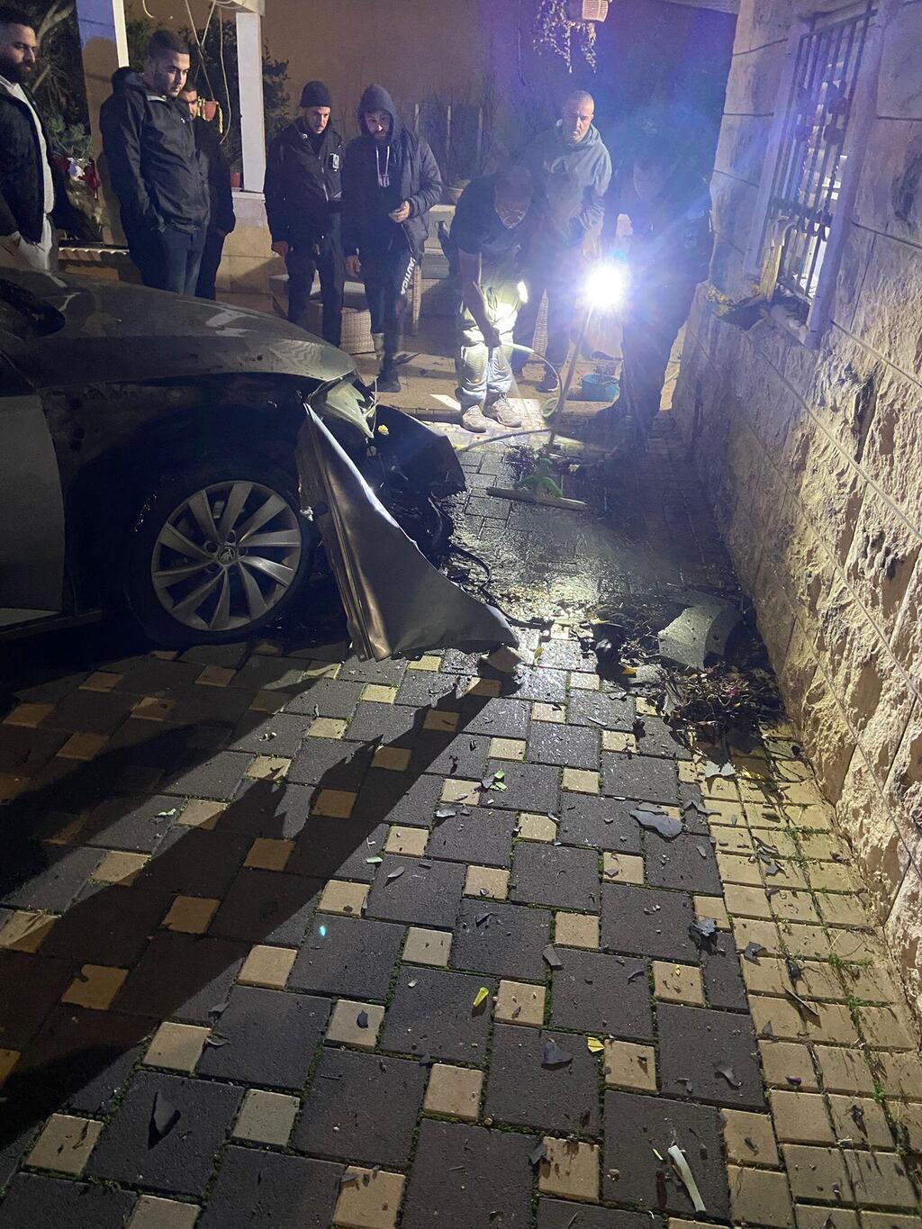القاء قنبلة على بيت رئيس قسم في بلدية ام الفحم