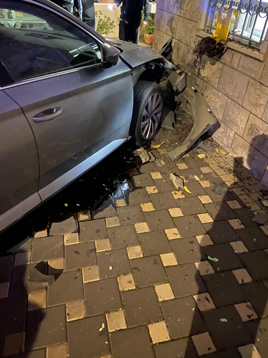 القاء قنبلة على بيت رئيس قسم في بلدية ام الفحم