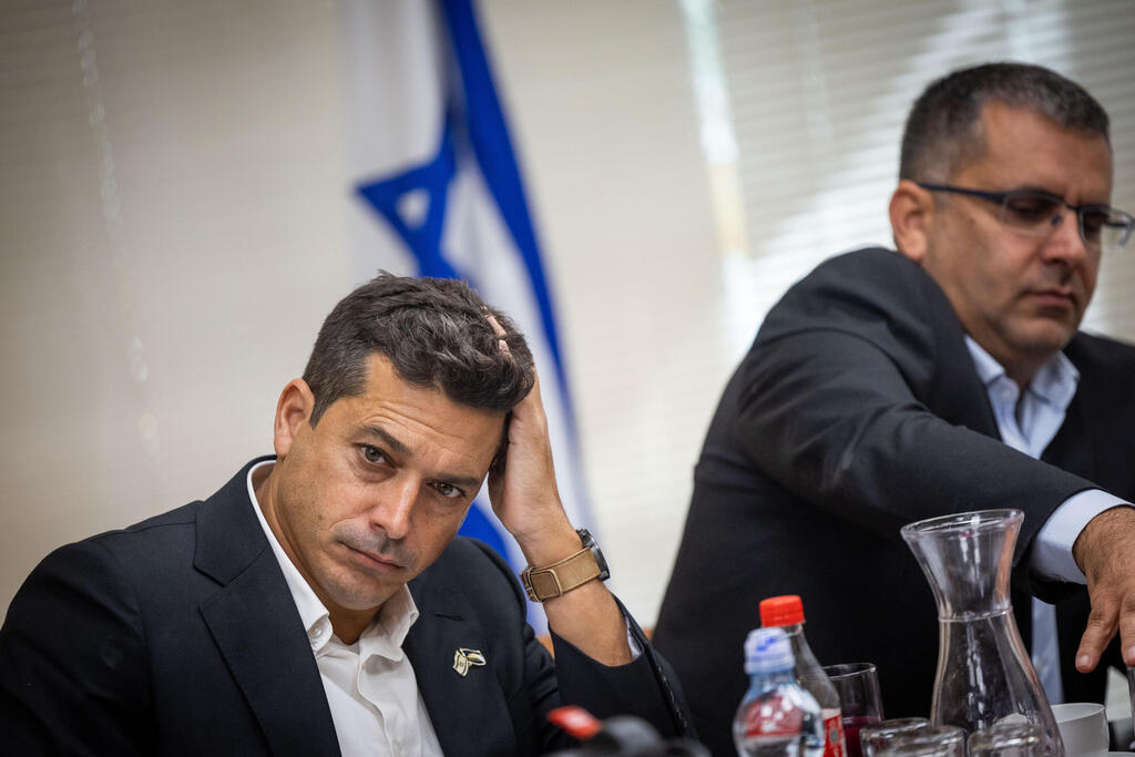 وزير الشتات عميحاي شيكلي