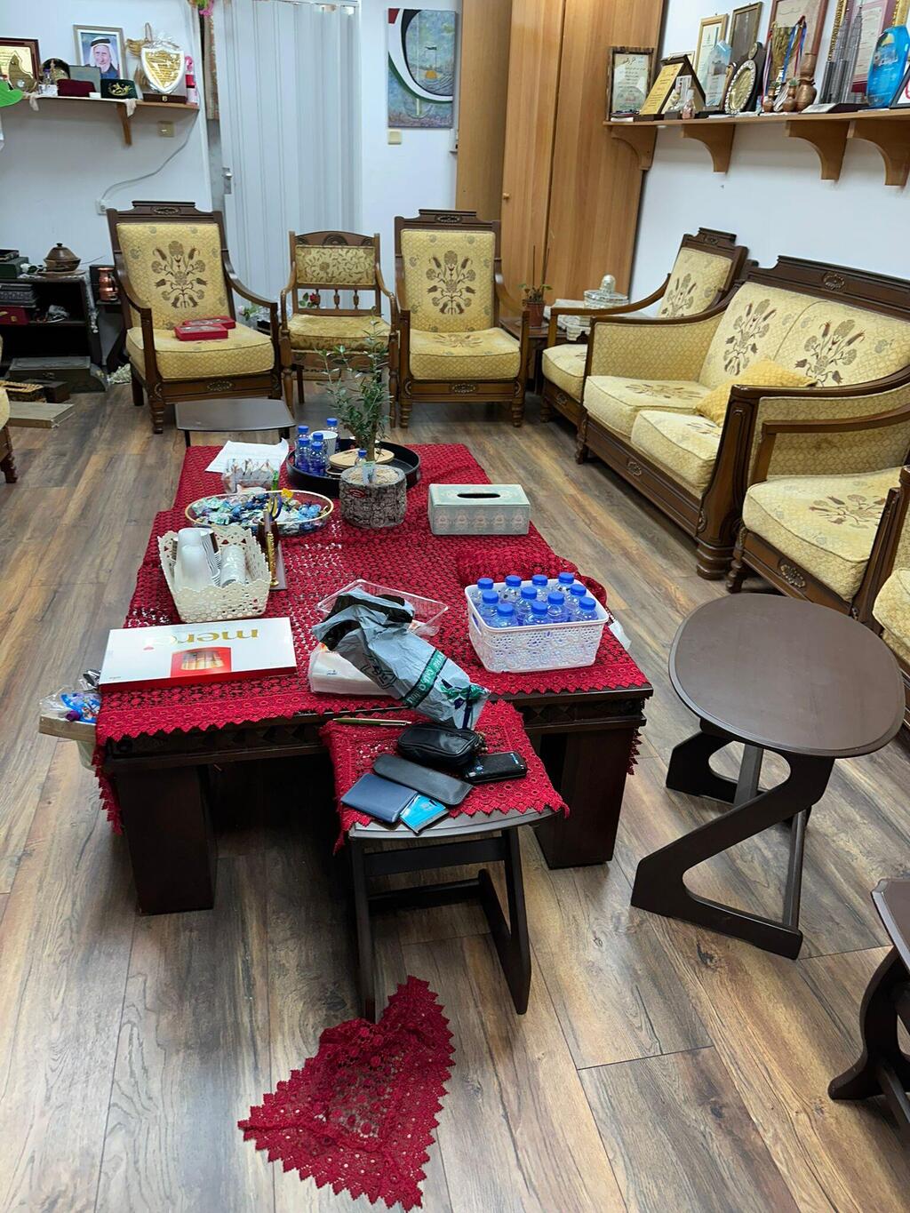  حظر نشاطاتِ لجان إفشاء السلام وإخراجها عن القانون