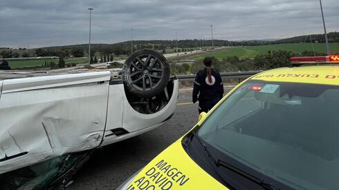 حادث طرق على شارع 6 