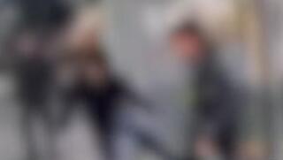 لقطة مشوشة من فيديو الاعتداء على طالب مدرسي
