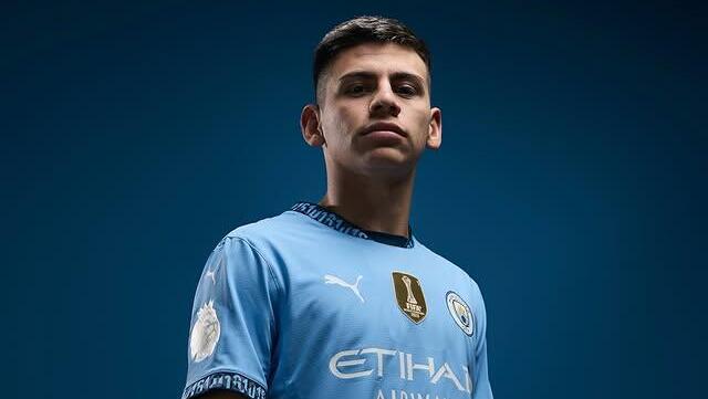 اللاعب كلاوديو إتشفيري
