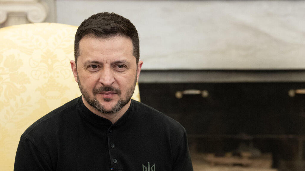 الرئيس الأمريكي ترامب والرئيس الأوكراني زيلينسكي