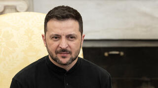 الرئيس الأمريكي ترامب والرئيس الأوكراني زيلينسكي