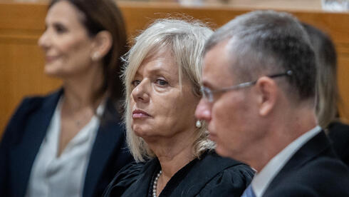 وزير القضاء والمستشارة القضائية للحكومة