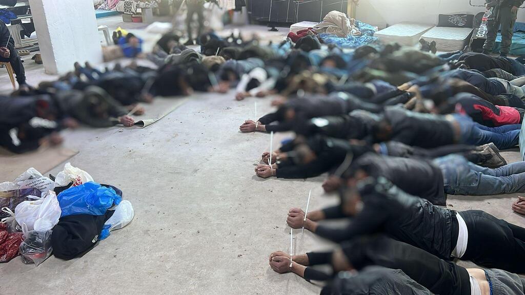 ضبط عمال من الضفة