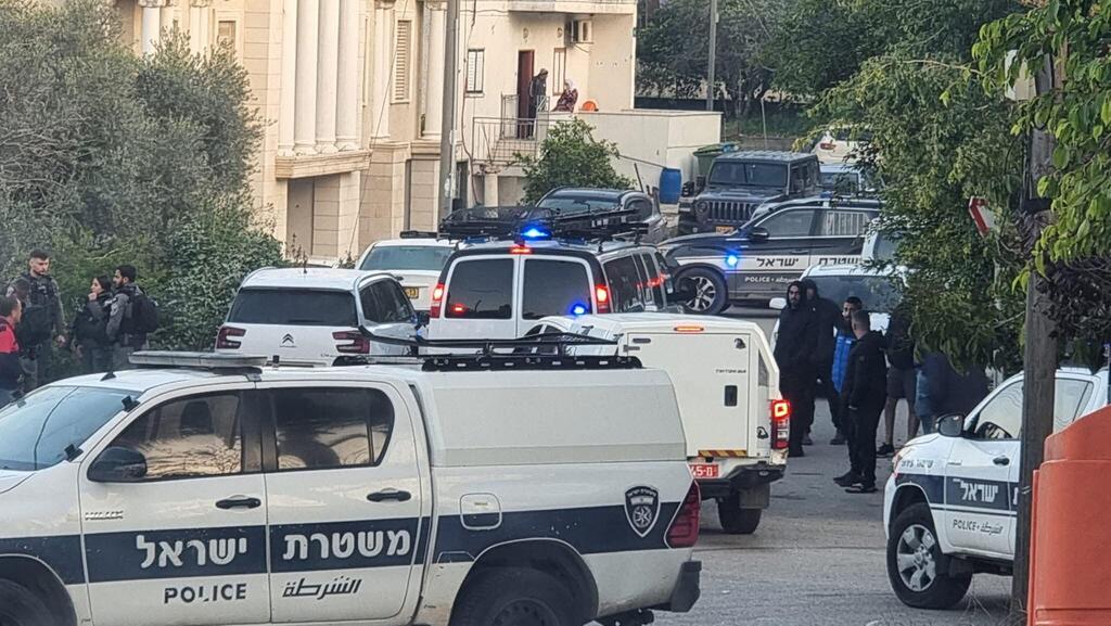 مقتل أحمد نصير زحالقة في جريمة إطلاق نار بكفر قرع ( تُستخدم هذه الصورة بموجب البند 27 أ من قانون الحقوق الأدبية (2007))  مقتل أحمد نصير زحالقة في جريمة إطلاق نار بكفر قرع