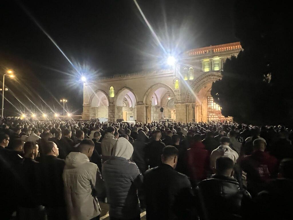 صلاة التراويح في المسجد الأقصى