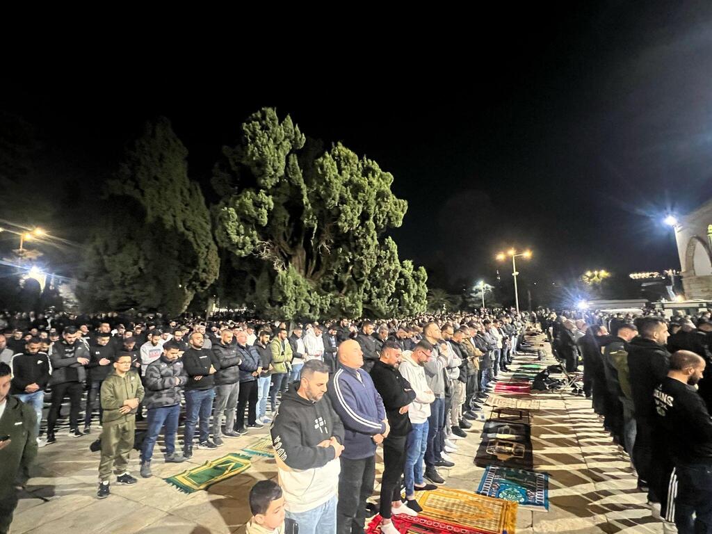 صلاة التراويح في المسجد الأقصى
