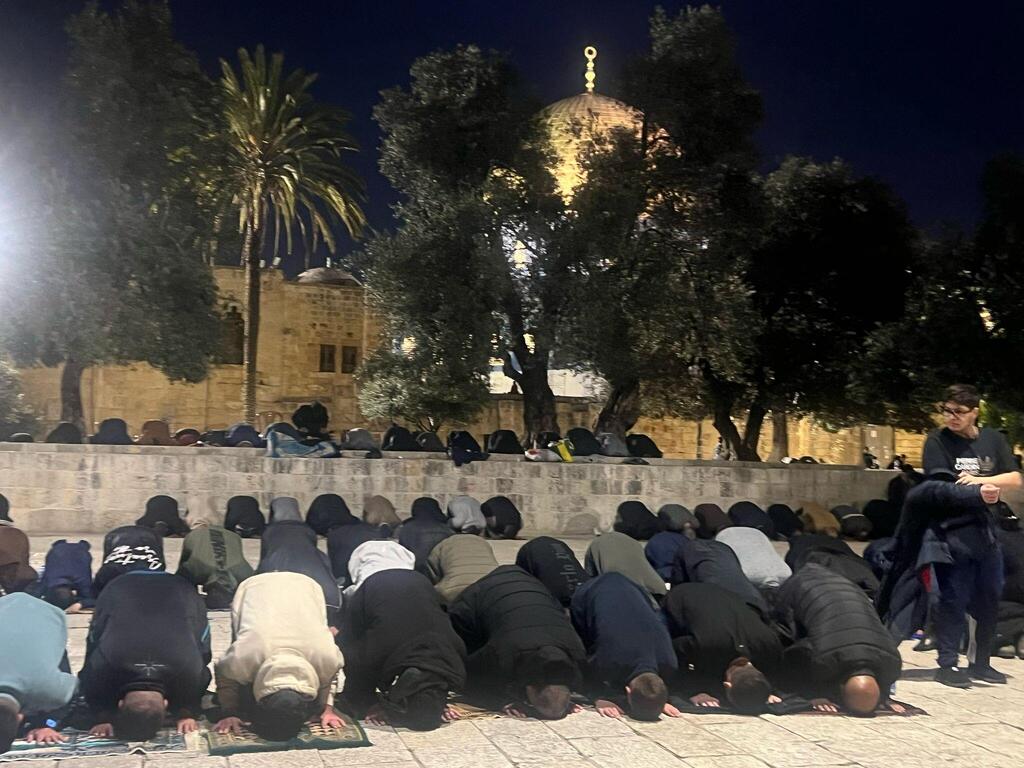 صلاة التراويح في المسجد الأقصى