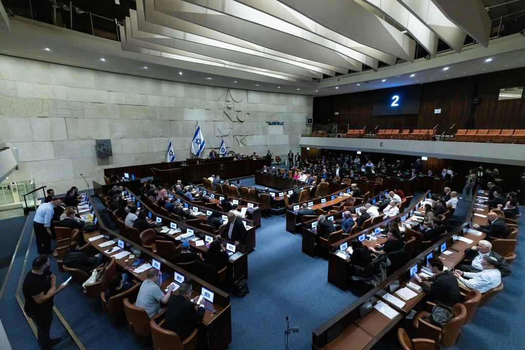 جلسة اقرار قانون القضاة