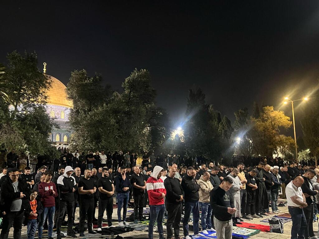 صلاة التراويح في المسجد الأقصى
