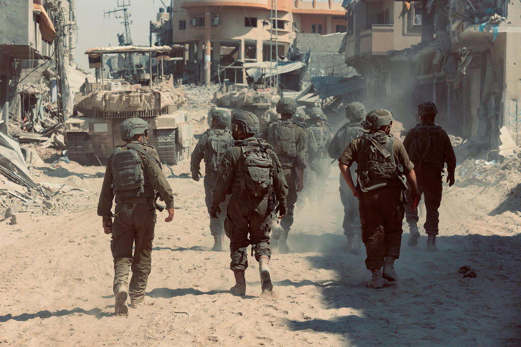 مشهد الدمار الناتج عن عملية عسكرية إسرائيلية في رفح