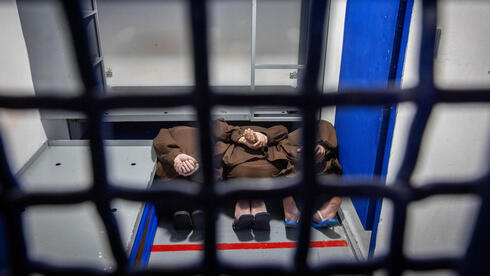 أسرى فلسطينيون في السجون الإسرائيلية – صورة عامة