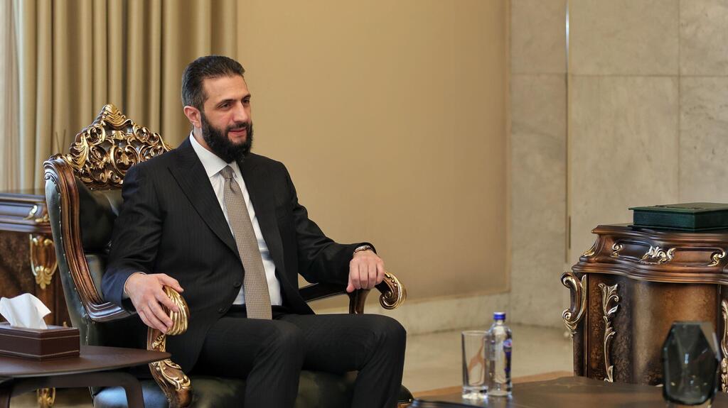 الرئيس السوري أحمد الشرع
