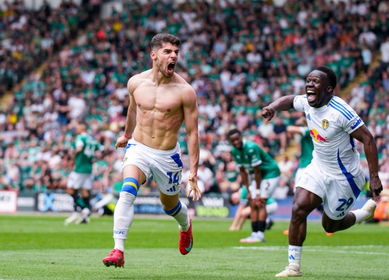 منور سولومون نجم نادي ليدز يونايتد 