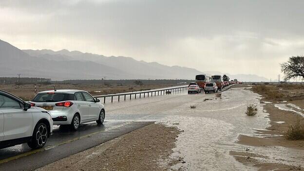 إغلاقات في شارع 90 بسبب الأحوال الجوية العاصفة 