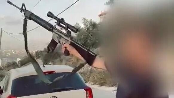 اعتقال فلسطيني في طوبا والعثور على مواد لاستخدامه رشاشا بهاتفه