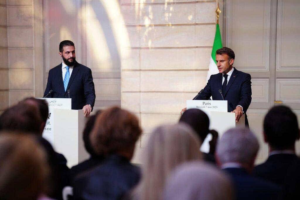 الرئيس السوري أحمد الشرع مع الرئيس الفرنسي ايمانويل ماكرون