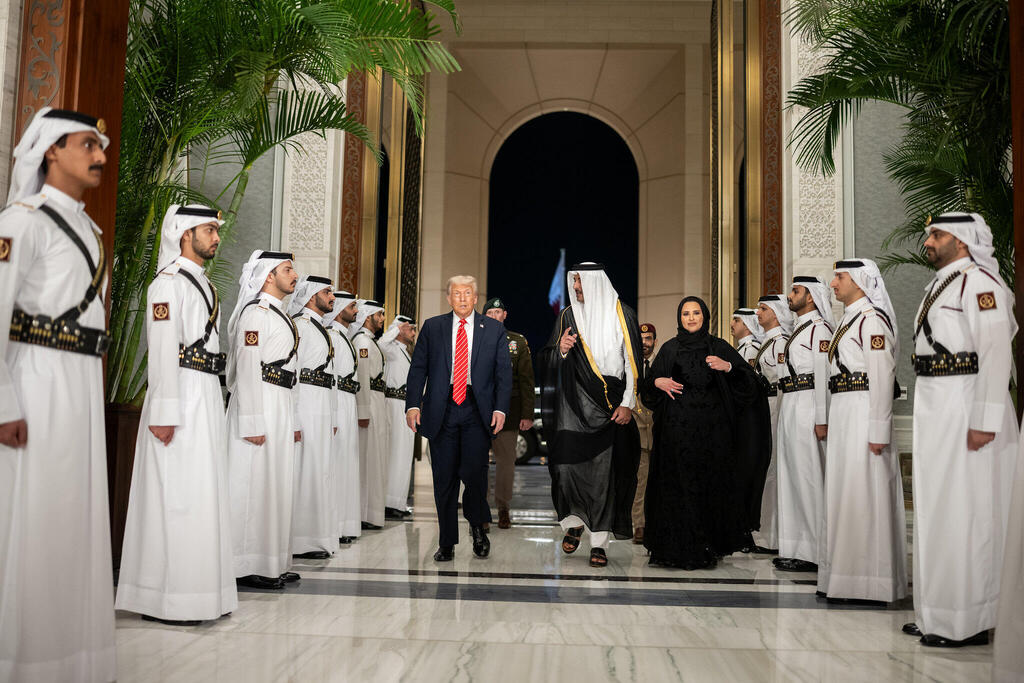 الرئيس دونالد ترامب مع أمير قطر الشيخ تميم بن حمد آل ثاني