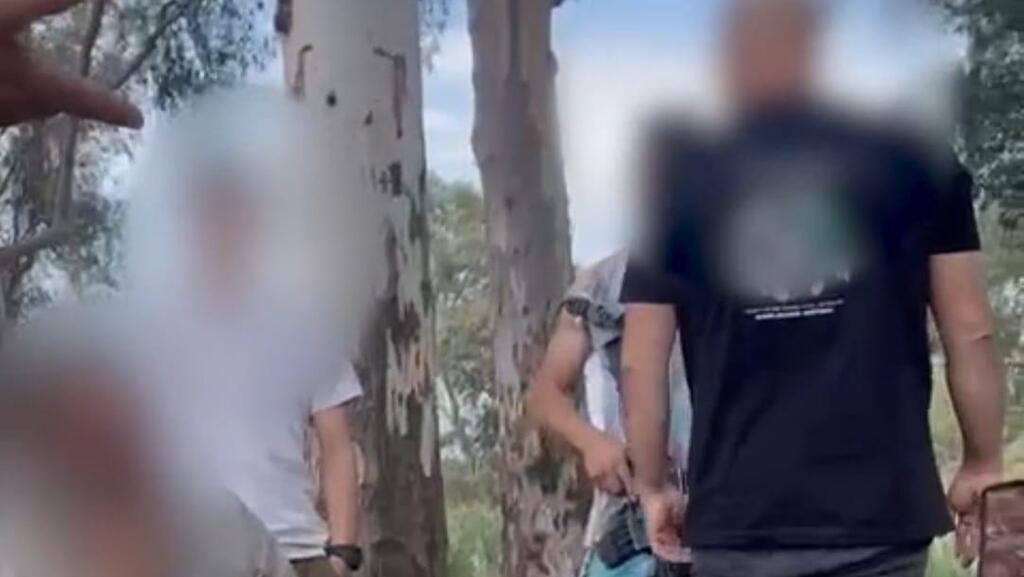 اتهام مستوطن بالاعتداء العنصري على عائلة من طوبا الزنغرية