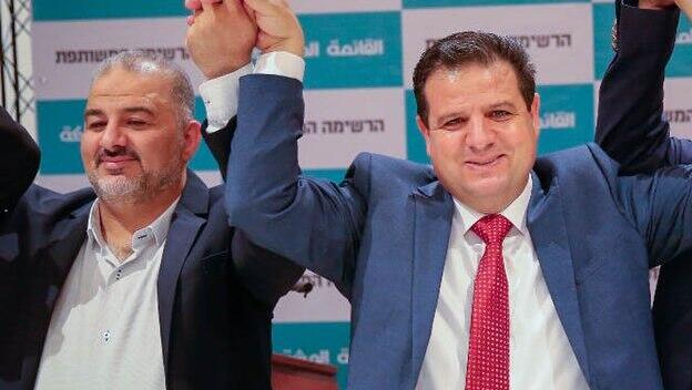 النائبَين منصور عباس وأيمن عودة