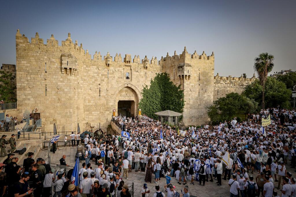 مواجهات وهتافات ضد العرب خلال "مسيرة الأعلام" الاستفزازية بالقدس