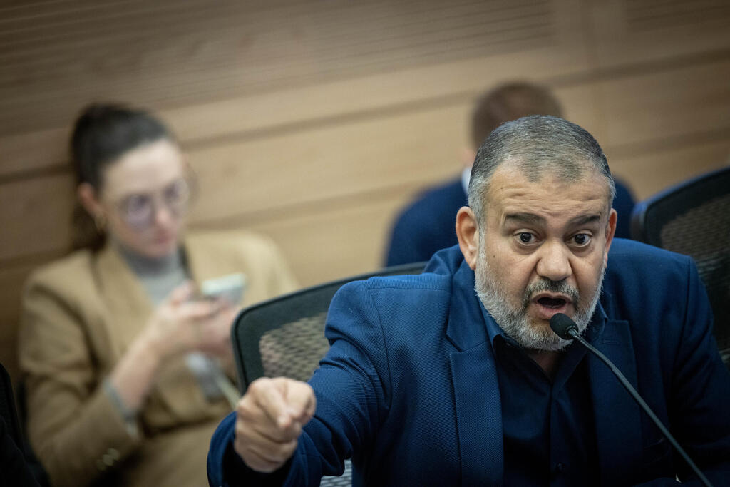 النائب وليد طه