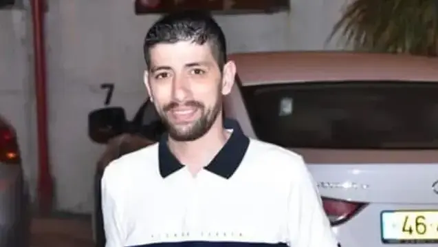 مقتل عيسى فريج بإطلاق نار داخل منزله (تُستخدم هذه الصورة بموجب البند 27 أ من قانون الحقوق الأدبية (2007)) مقتل عيسى فريج بإطلاق نار داخل منزله