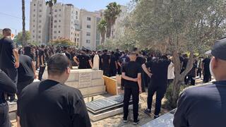 اللد: جماهير غفيرة تشيّع الشاب نور فريد موسى إلى مثواه الأخير