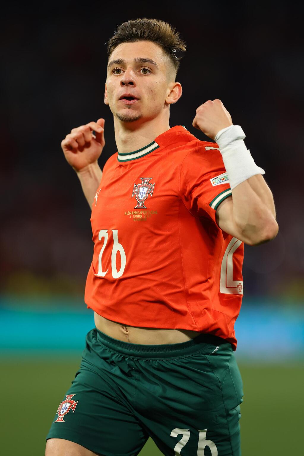 البرتغال تقصي المانيا
