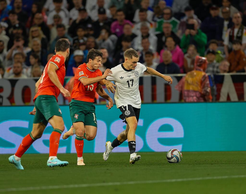 البرتغال تقصي المانيا