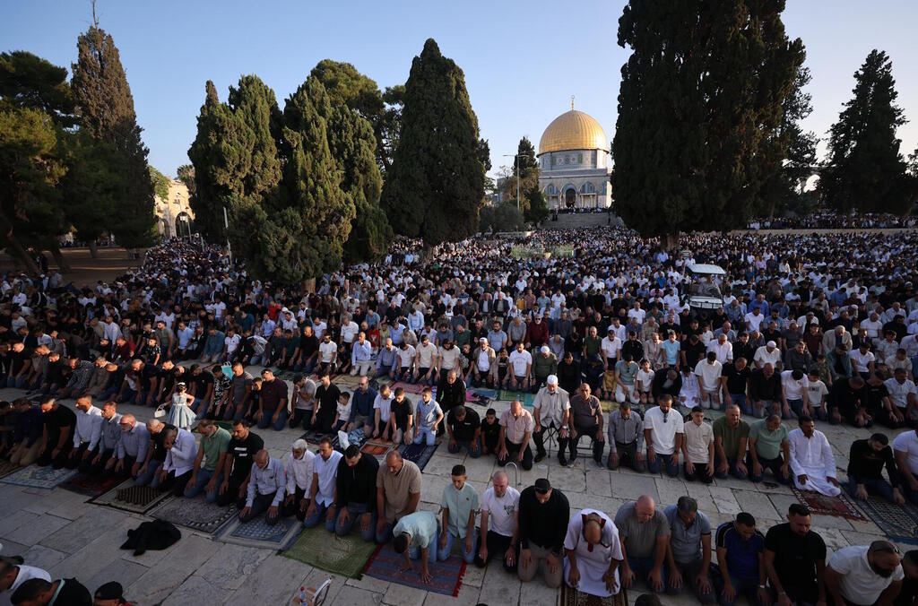 80 ألف مصلٍّ يؤدون صلاة عيد الأضحى في المسجد الأقصى